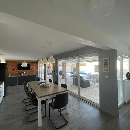 Korina * Drliceve Kuce